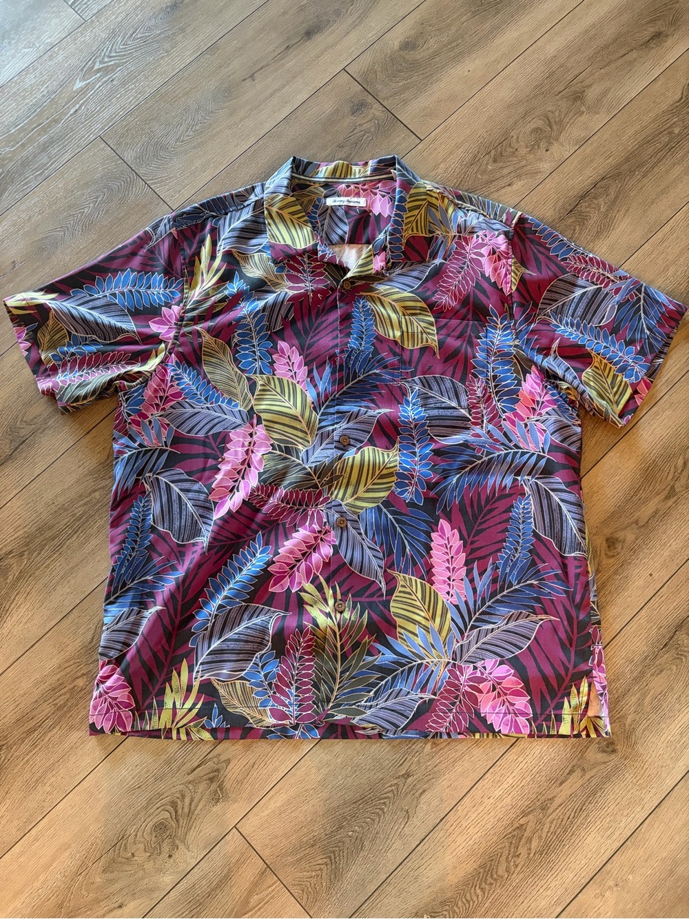 Tommy Bahama Island Zone Mens Short-Sleeve Floral Shirt - Burgundy Multicolor